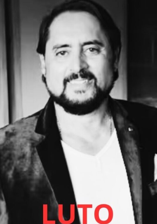 Mauri Lima, nome artístico Mauri — cantor, parceiro da dupla Maurício & Mauri